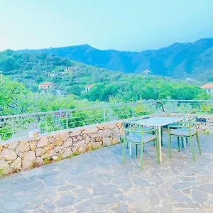 Arancia Quiet, Central, Parking And Air Conditioning Levanto